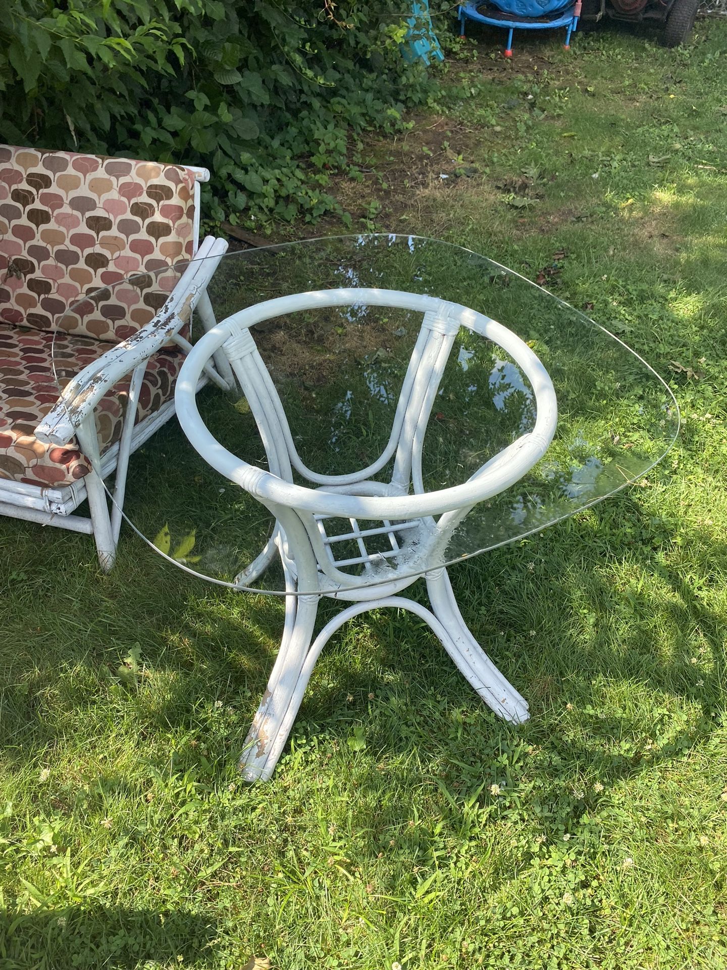Table And Chairs 