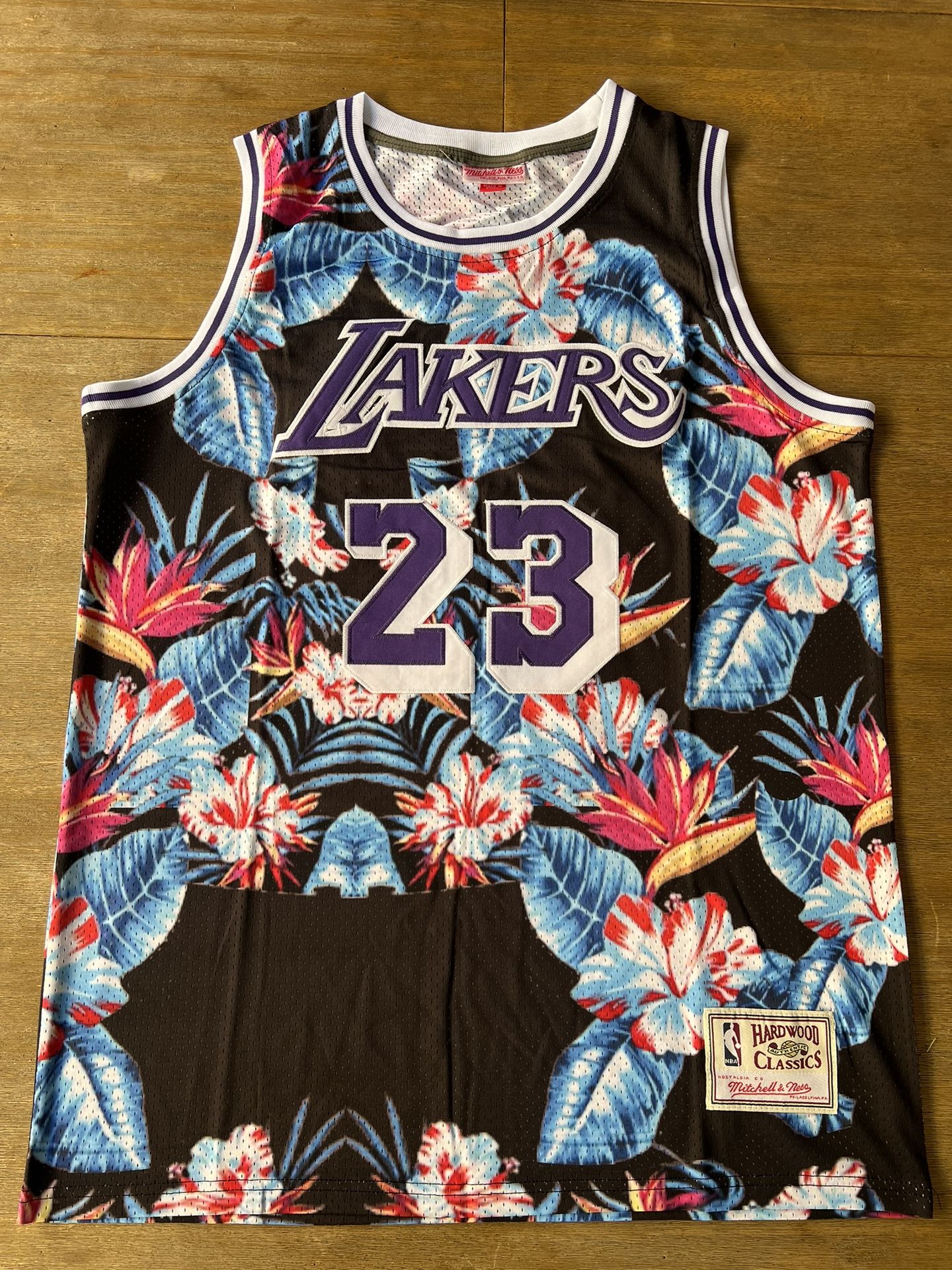 MENS LEBRON JAMES LOS ANGELES LAKERS JERSEY XL