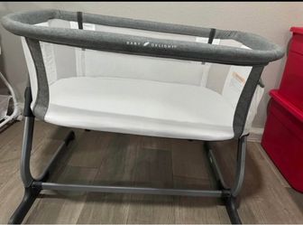 Baby Delight Bassinet
