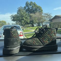 UGG Small-Child Neumel Ii Graphic Stitch Chukka Boot