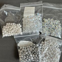 Preciosa Czech Pressed Glass Beads - Candy 08MM - White / Iridescent