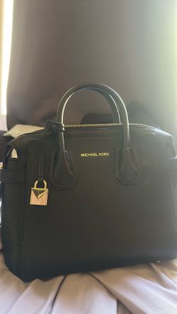 Michael kors small hand bag
