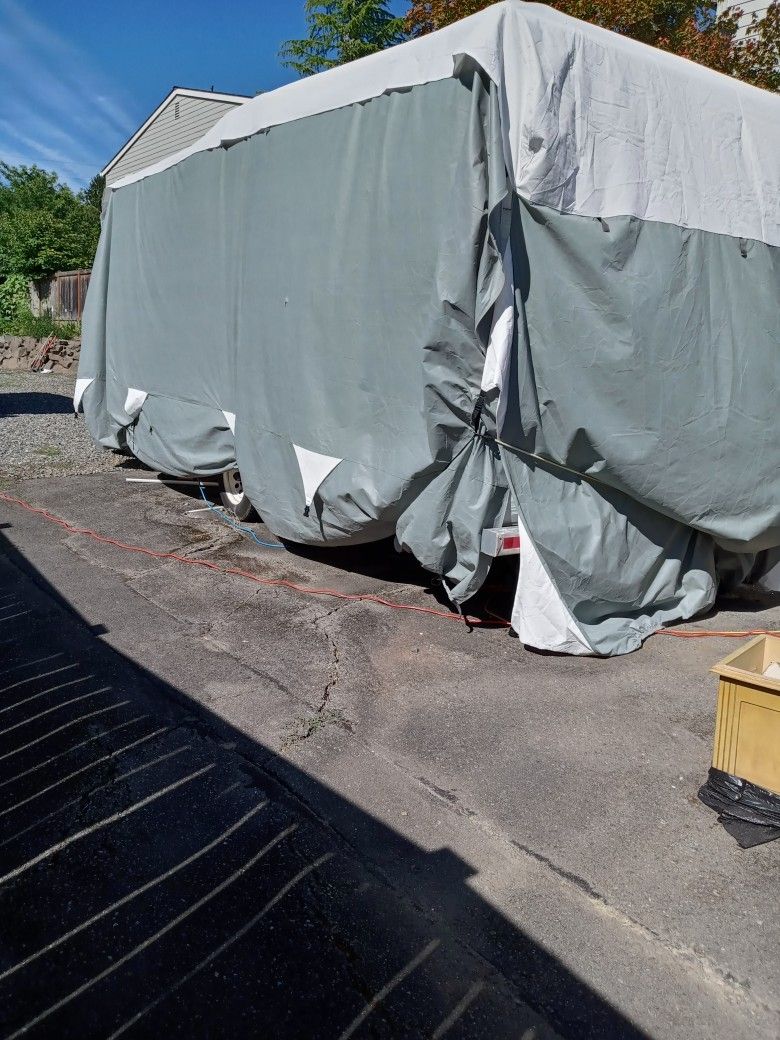 Camping Trailer Like new