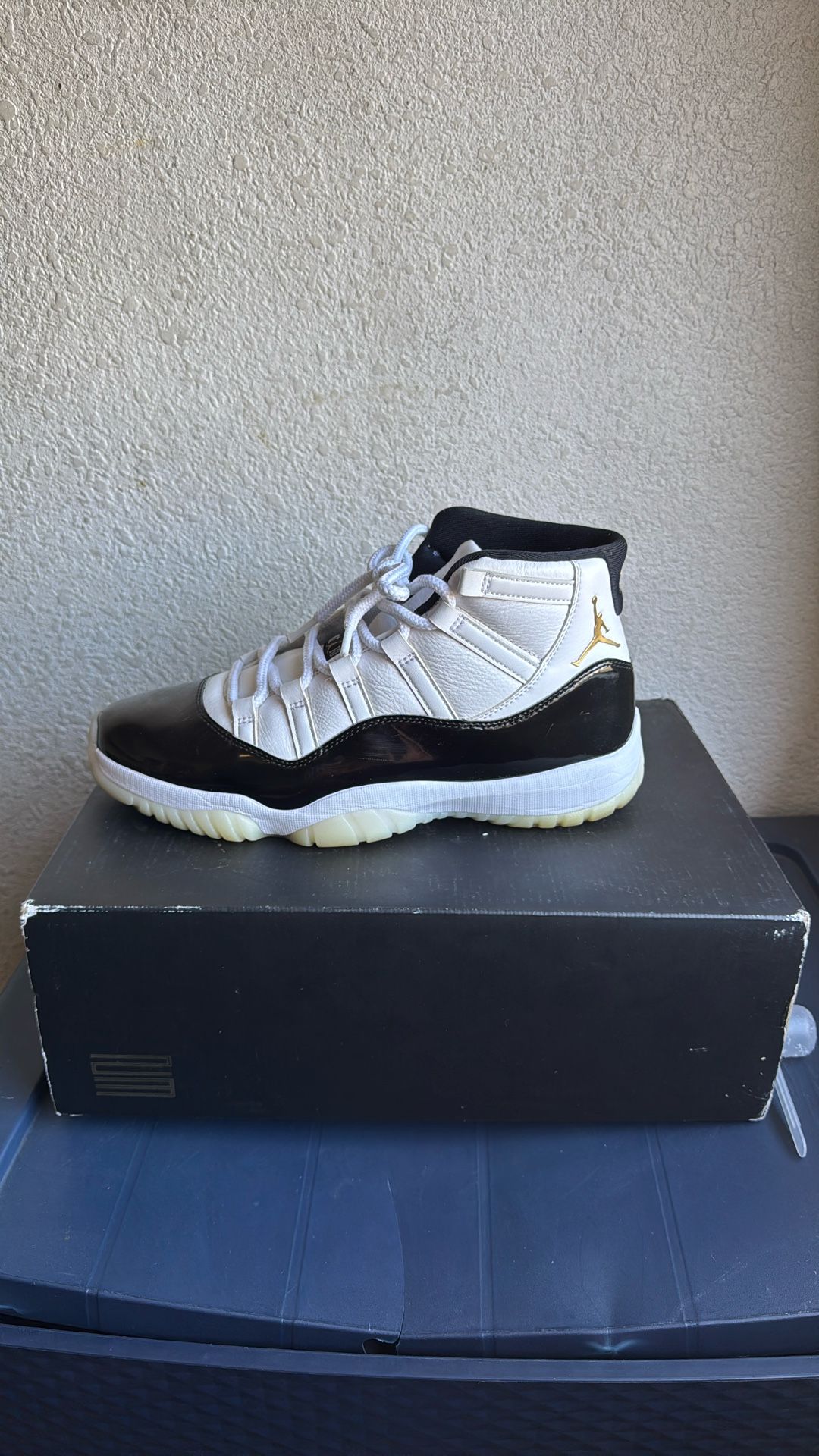 Jordan 11s Size 10 Men