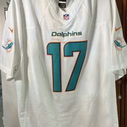 Dolphins Jersey Embroidered Excellent Condition 17 Tannehill