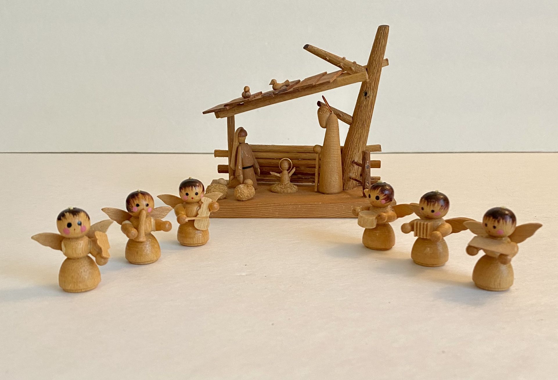 Wooden Nativity Scene Made In Taiwan W/Angel Orchestra/Japan Vintage Folk Art