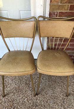 2 metal chairs