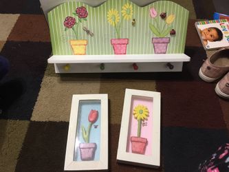 Wall shelf/ picture set