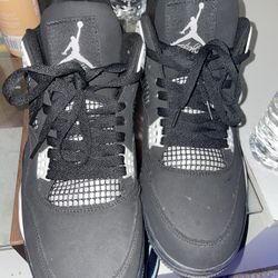 Jordan 4s white Thunder