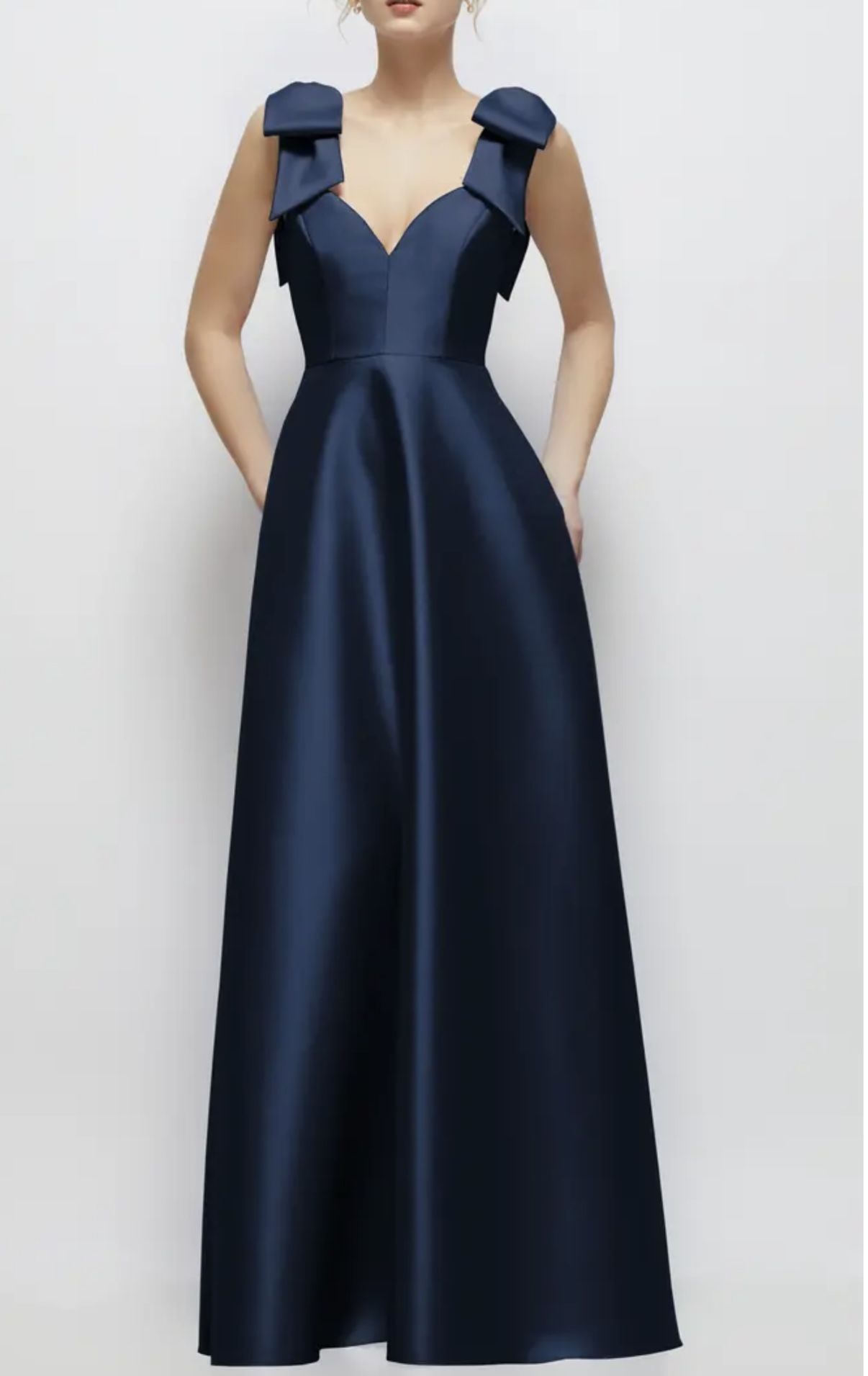 Alfred Sung Bow Detail Gown, US 14