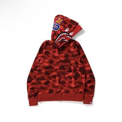 Hoodie Bape Size L Brand New Good Conditions  / Suéter Bape Size L Completamente Nuevo Buenas Condiciones 