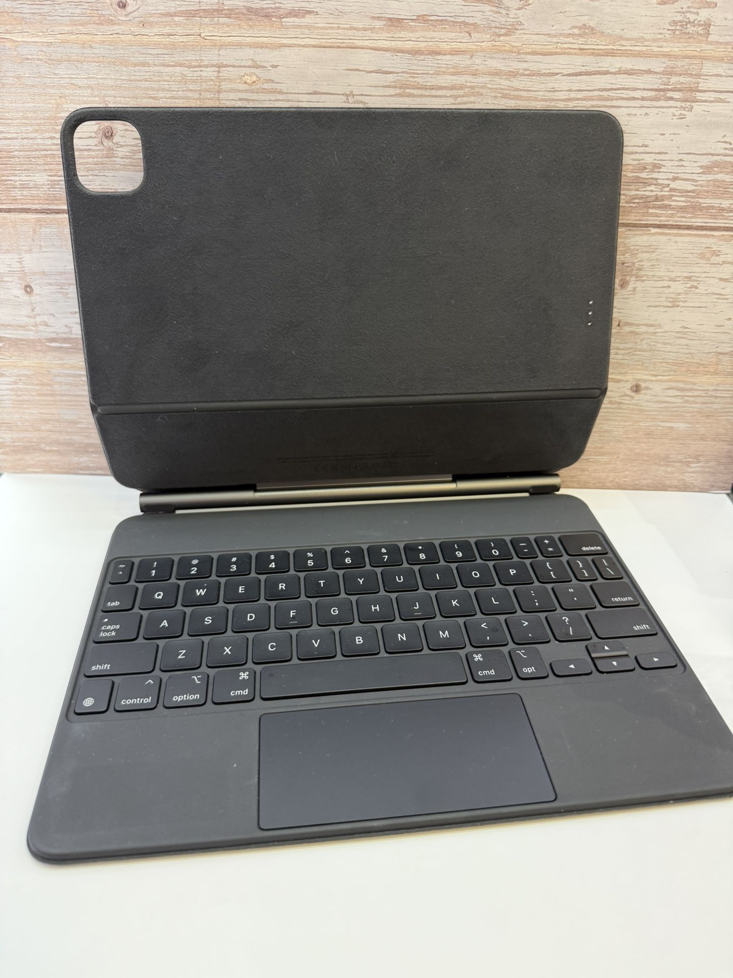 Apple Magic Keyboard 11 Inch