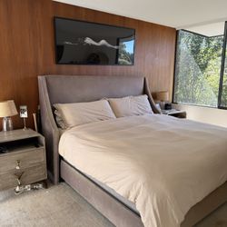 King Sleigh Bed