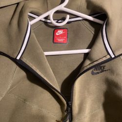 Olive Nike Tech 