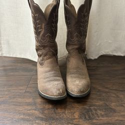 Women’s Ariat Boots - Size 7