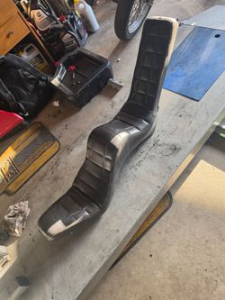 King and Queen Motorcycle / Chopper Seat
