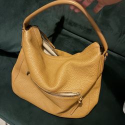 Authentic Vintage Coach  Bleecker Sullivan Hobo bag in pebbled leather.