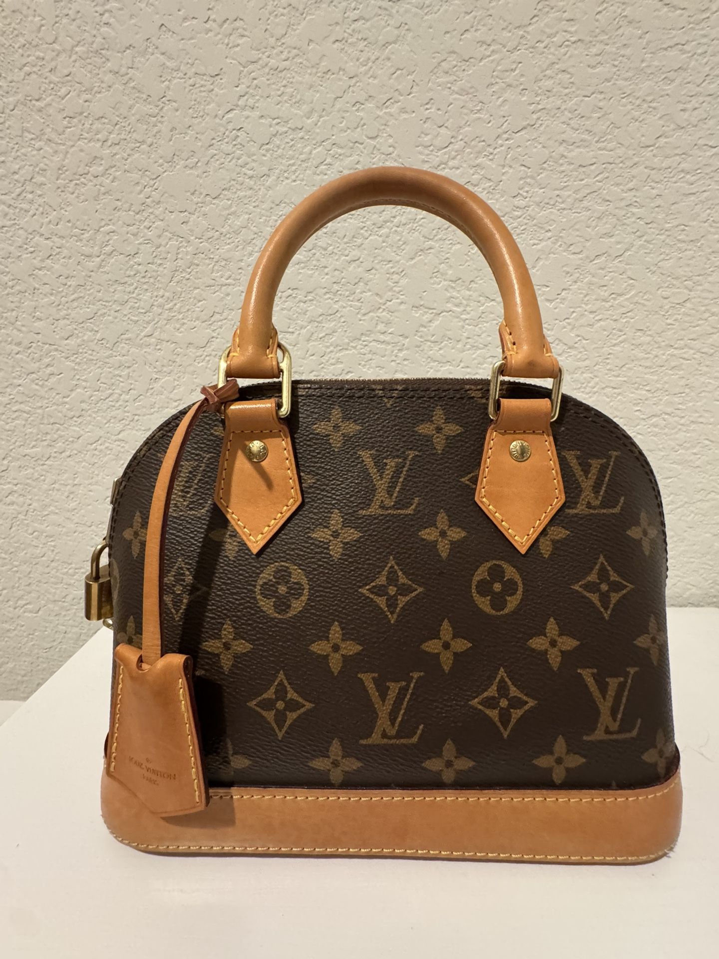 Authentic Louis Vuitton purse