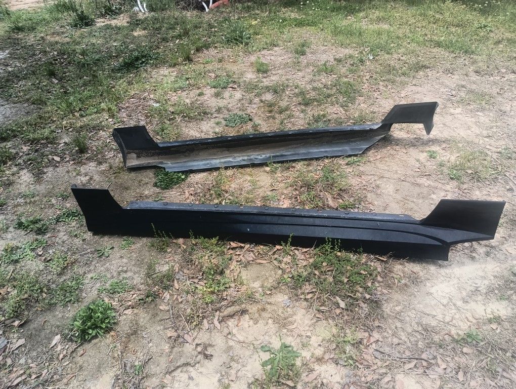 Side Skirts 99_04 Mustang