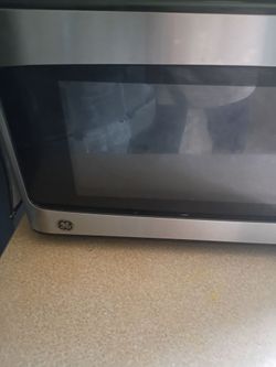 GE microwave oven in great condition