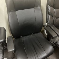 Black Office Chair/ Game Chair 