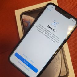 Unlocked IPhone XR 64GB