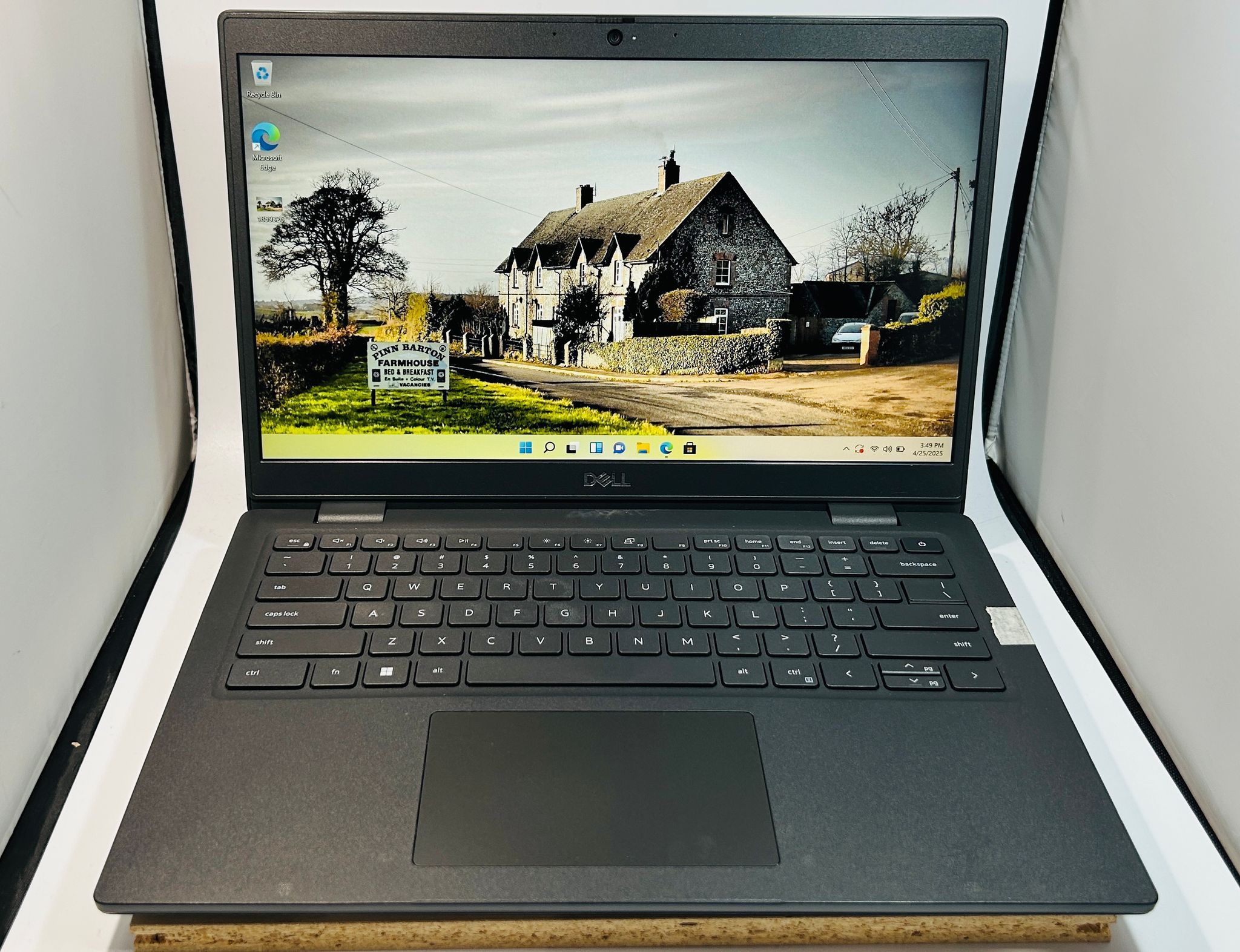 Dell Latitude 3420 14” Core i5-1135G7 8GB 250GB SSD Windows 11 Pro -Read Description