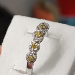 Canary Yellow And White Diamond Ring 