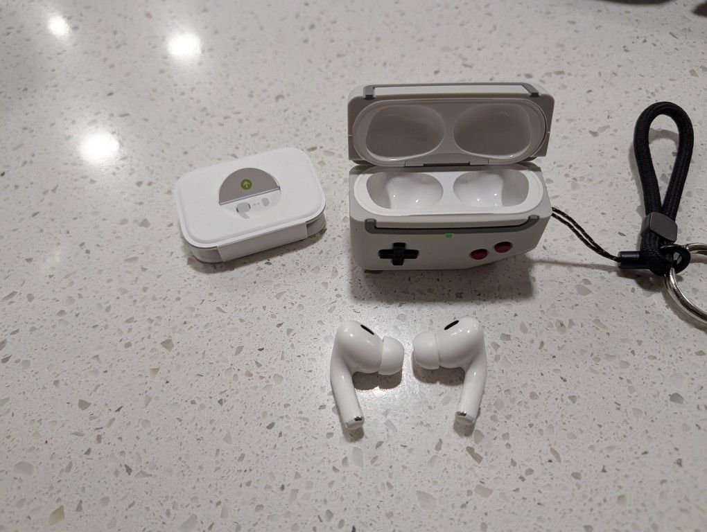 Apple Airpods Pro 2 - With Case