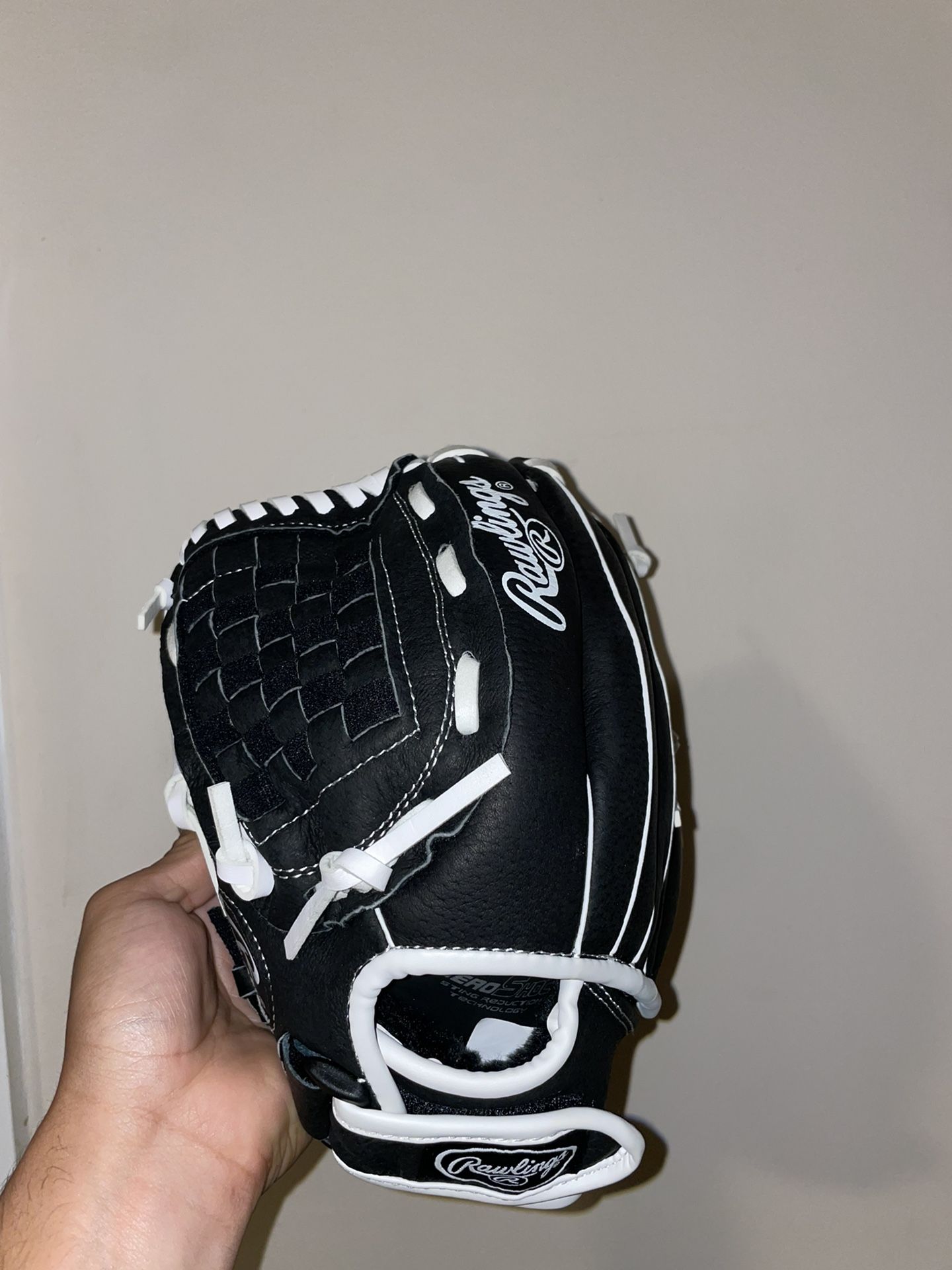 BRAND NEW Softball glove (never used)