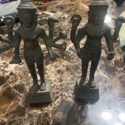 2 Figurín