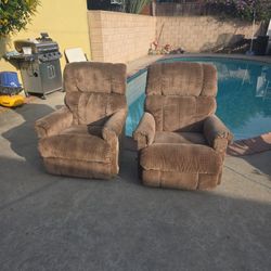 La-Z Boy Rockin Recliner Chairs Set 