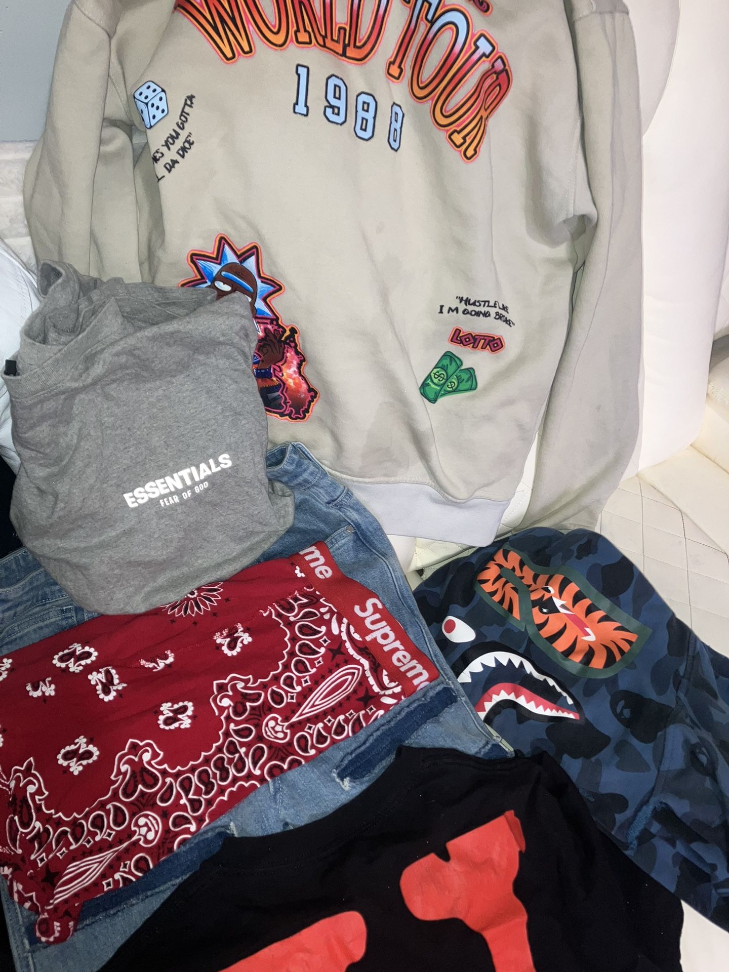 Designer Bundle (VLONE,Essential,Supreme,Prada)