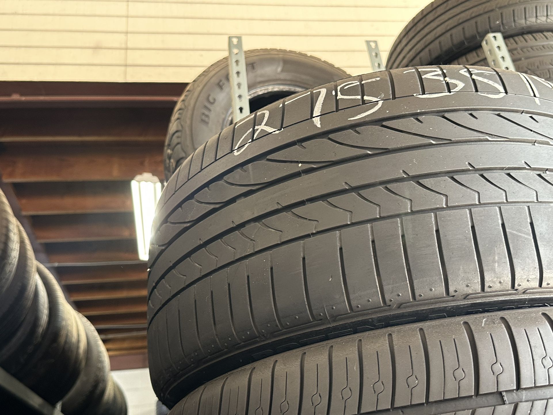 275-35-19 USED TIRES PAIR