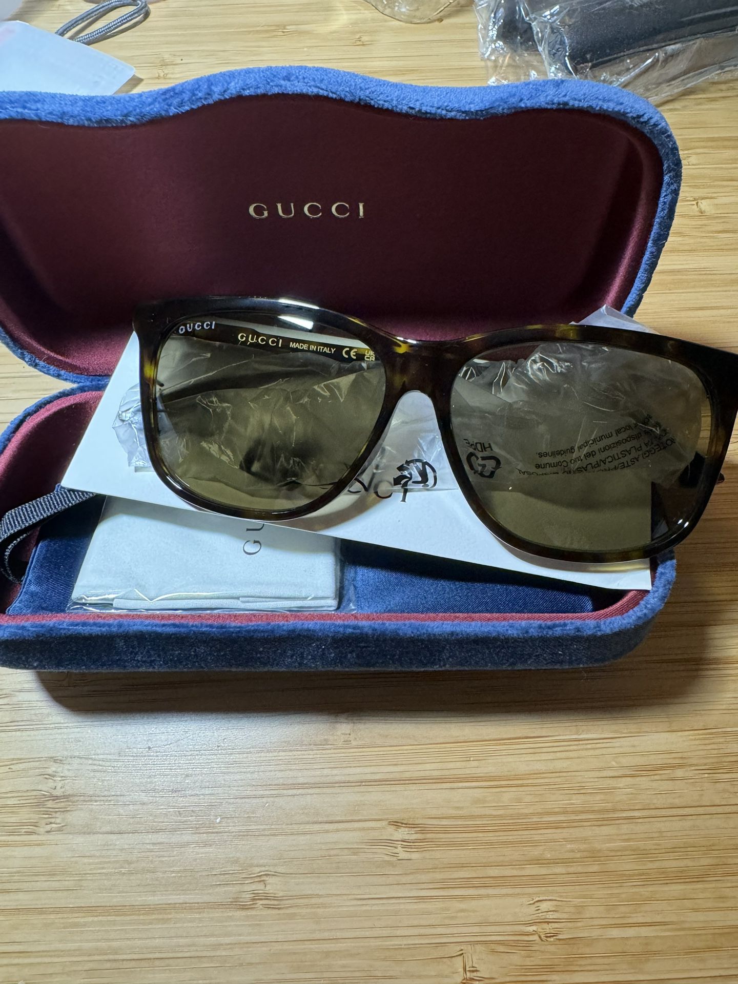 Brand New Gucci Sunglasses Women