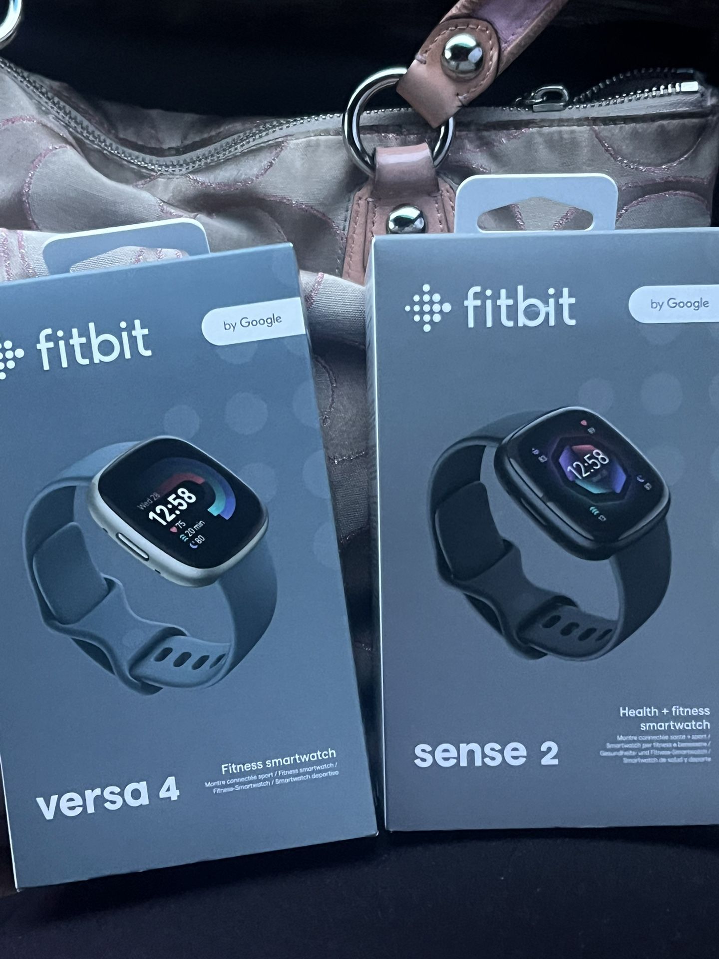 Fitbit Versa 4/Fitbit Sense 2