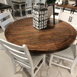 Valebeck Multi Dining Table And 4 Chair 
Ashley Furniture