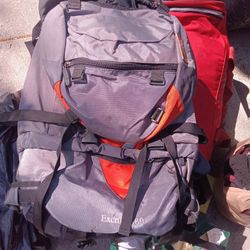 Excursion 60 Hiking Backpack 