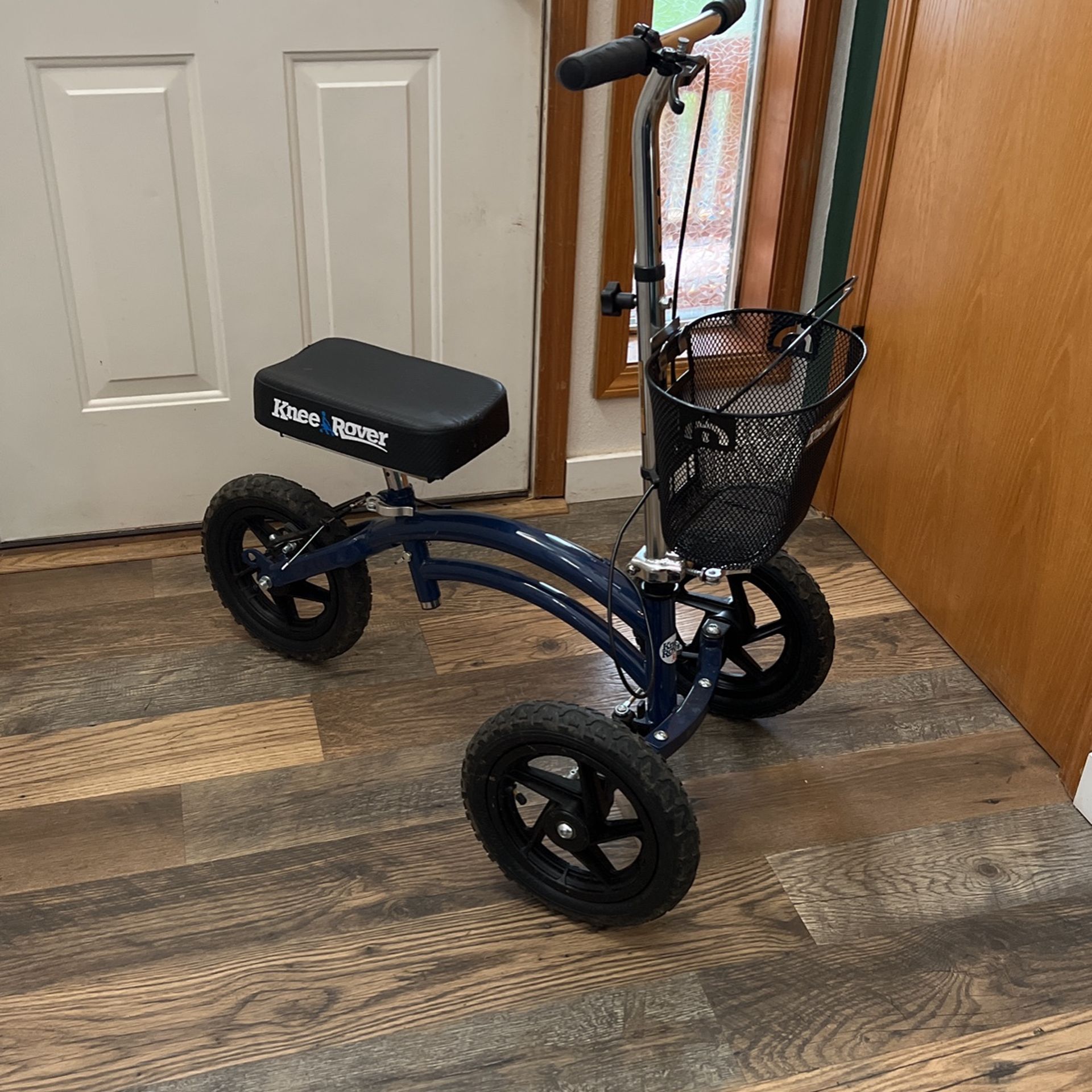 Knee Rover Knee Scooter 