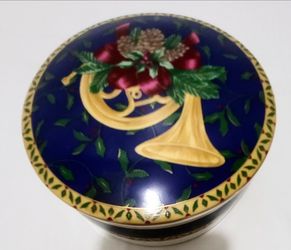 Trinket box