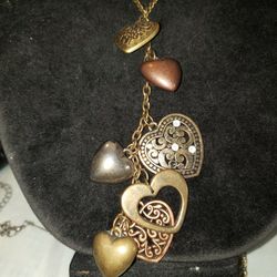 VALENTINE CHARM & FUN