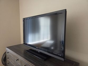 42" Sharp HD Flat Screen TV