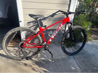 Trek marlin 5 medium large