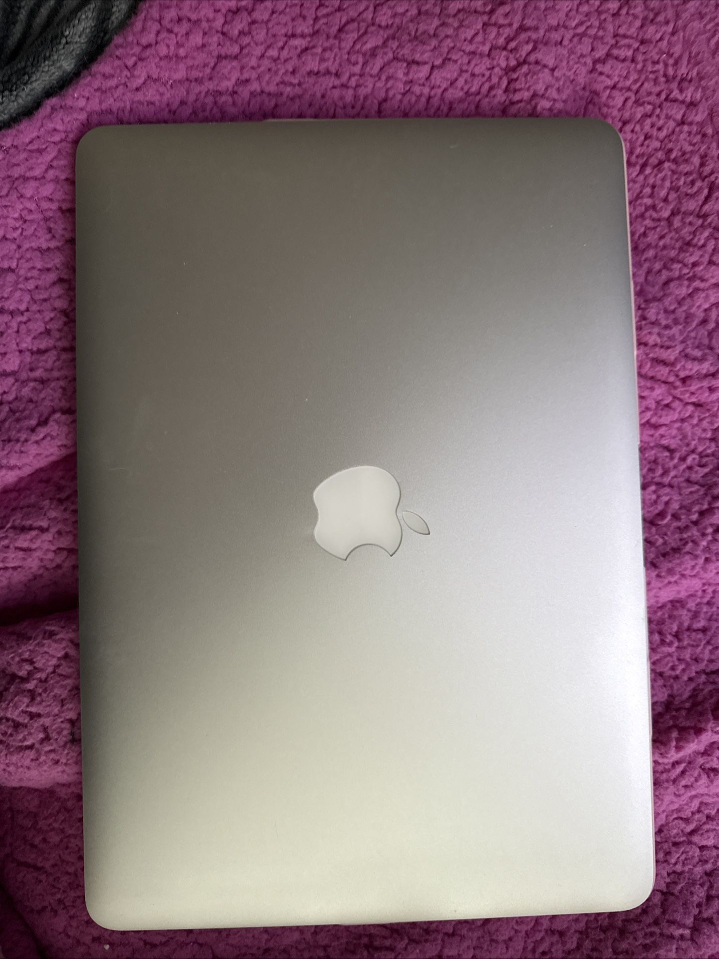 MacBook Air 13 Inch (2014)