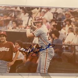 MIKE SCHMIDT SIGNED 8X10 PHOTO PHILADELPHIA PHILLIES AUTOGRAPH IN PERSON AUTO -  No COA