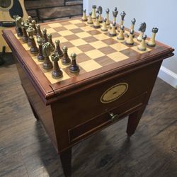 Vintage Bombay-Style Game Table – Chess, Backgammon & Checkers w/ Italian Chess Set