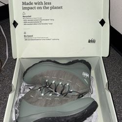 REI FLASH HIKING BOOTS WOMENS 