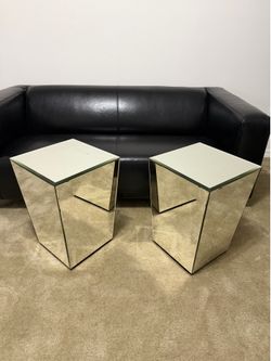 Modern Mirrored Glass Pedestal, Side Tables, nightstands, home decor (includes 2)