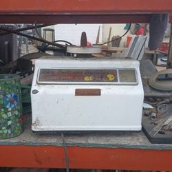 Dayton And Hobart Fruits And Vegetables Scale