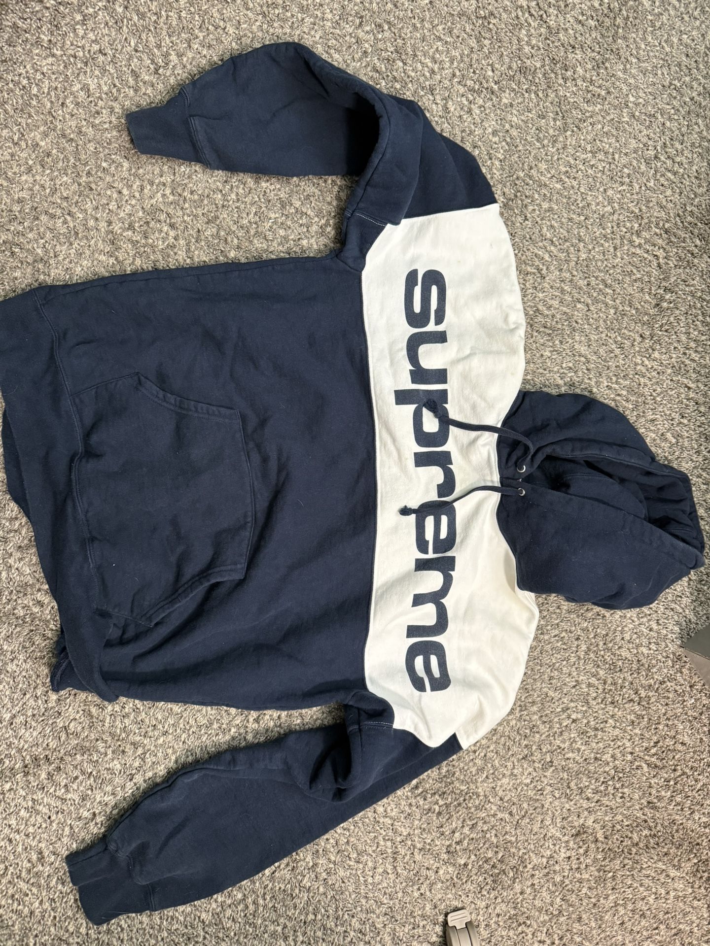Supreme Logo Hoodie Winter 2017 Size XL